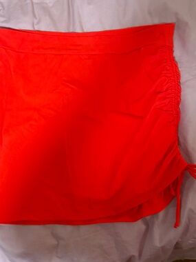 TA3 Skirty Red XL